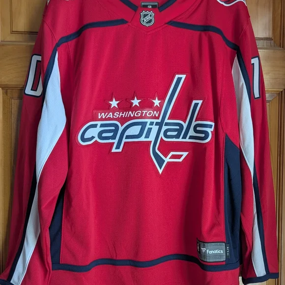 Washington Capitals Braden Holtby #70 Jersey - Picture 2 of 8